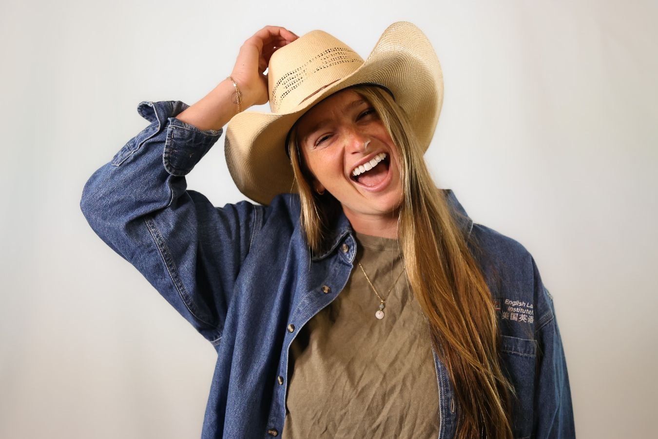 Kate Hunter with hat